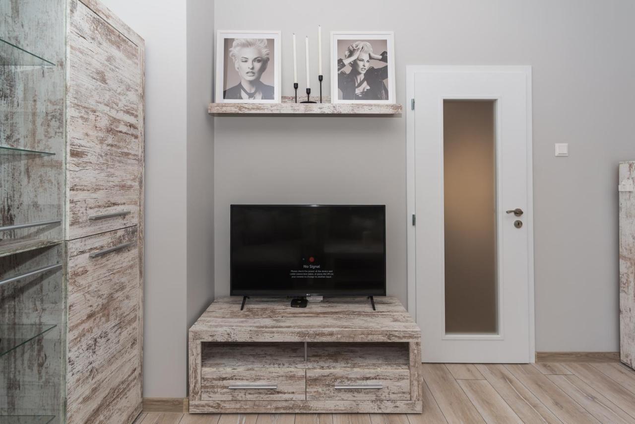 Ferienwohnung Fashionable 1Bd Flat In The Centre Of Plowdiw Exterior foto